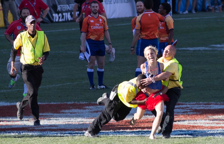 Rugby World Series 2015: Fiji 35 vs New Zealand 19