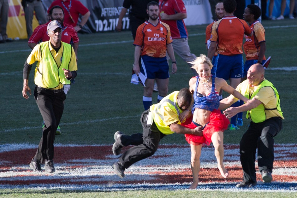 Rugby World Series 2015: Fiji 35 vs New Zealand 19